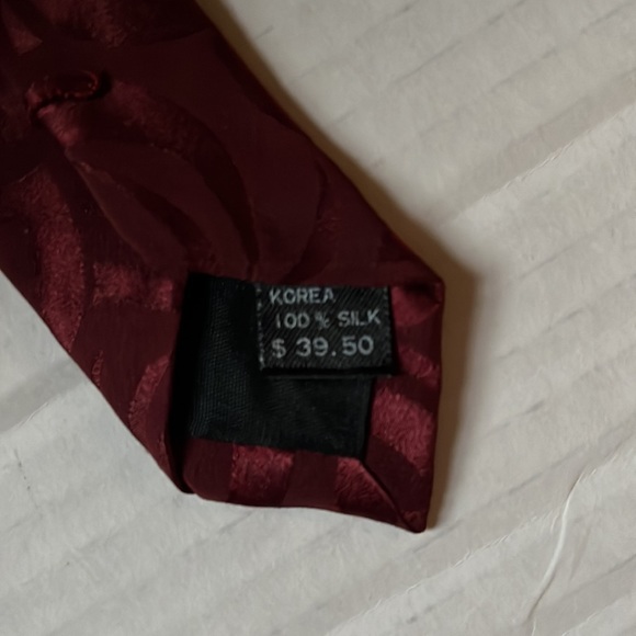 Fondini Pool Ball Tie - Picture 5 of 6